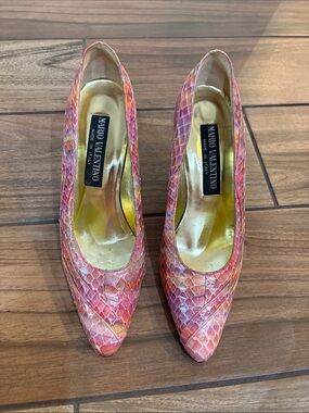 Mario Valentino Pink Multicolor Snakeskin Pointed Toe Pumps size 7
